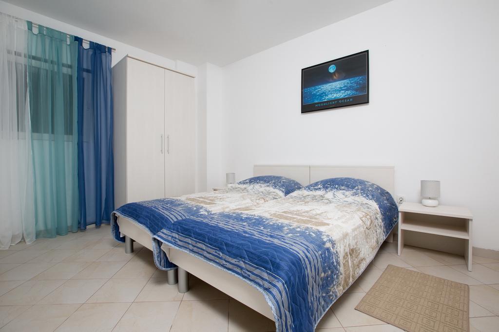 Apartmani Ve-Ro โอปาติยา ภายนอก รูปภาพ